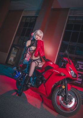 艳母里番_4K天堂在线